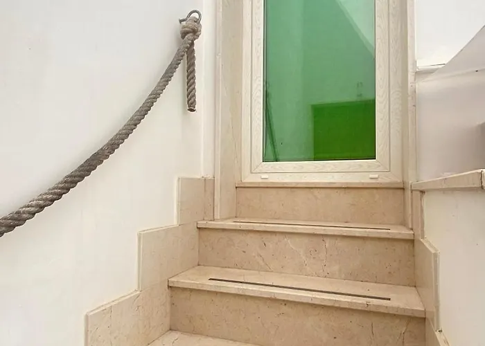 La Laguna Guest house